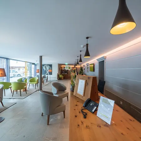 فندق The Alpina Mountain تشيرتشين