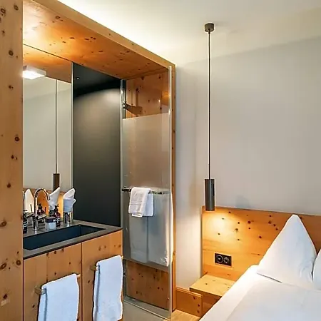 Hotel The Alpina Mountain