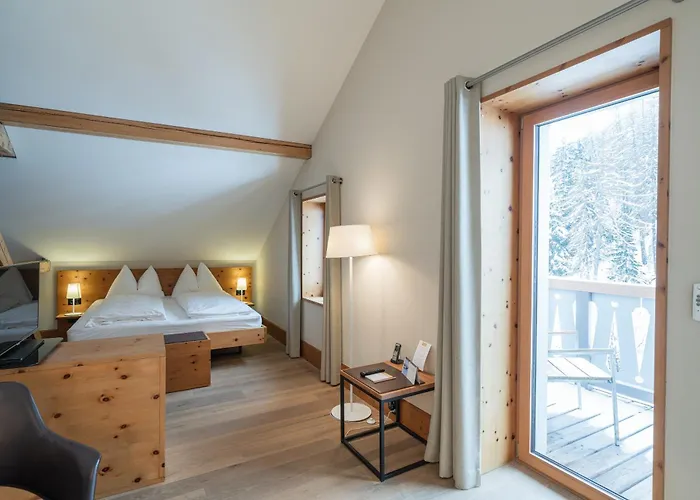 The Alpina Mountain 3* تشيرتشين