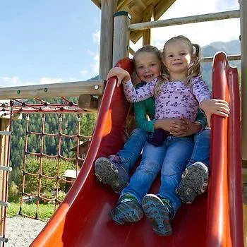 فندق The Alpina Mountain تشيرتشين